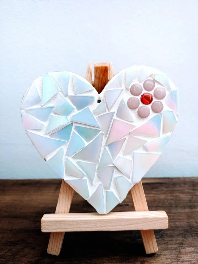 Montet Designs - 2 Iridescent Love Heart DIY Mosaic Kit, Craft Box – creative gift set